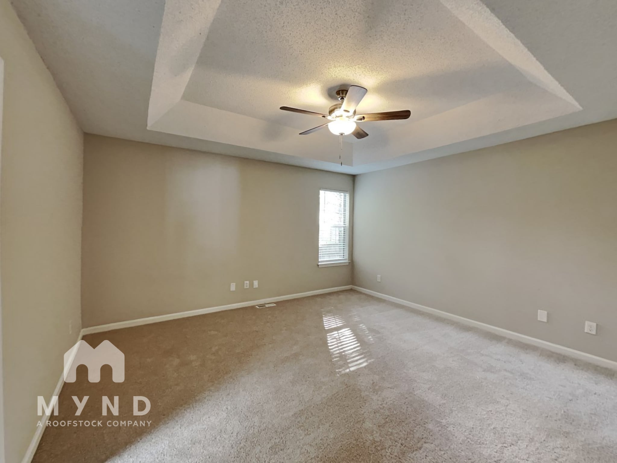 Building Photo - 6437 Phillips Ct