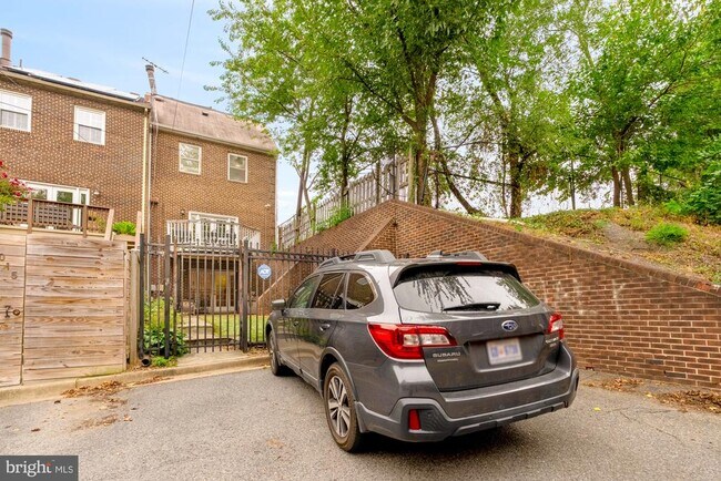 Building Photo - 4017 16th St NW