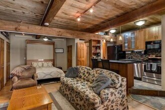 Building Photo - Furnished Studio with Amazing Views!