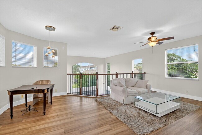 Building Photo - 9167 Oak Alley Dr