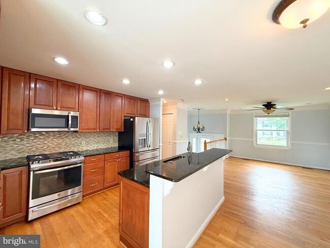 Building Photo - 10405 Bloom Dr