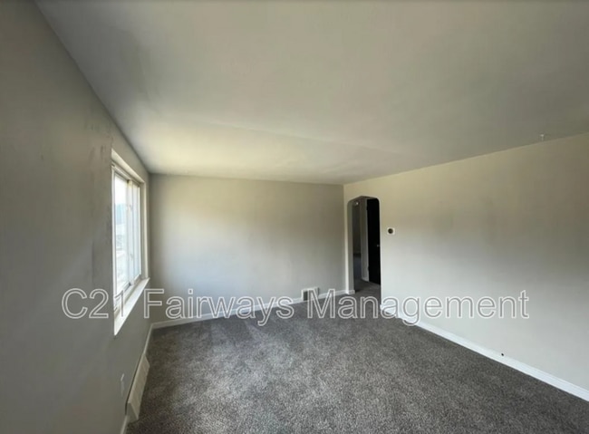 Building Photo - 616 Perrilyn St