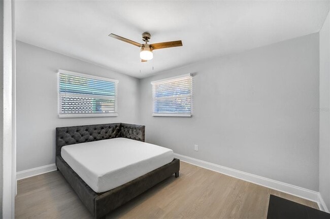 Building Photo - 1400 Poinciana Dr
