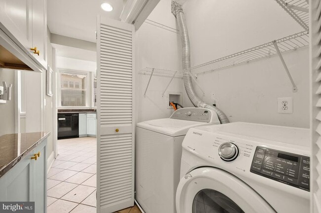 Building Photo - 2408 37th St NW