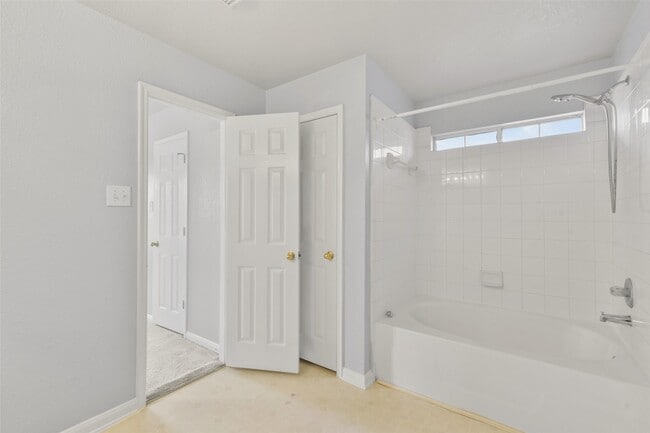 Building Photo - 21106 Blackbluff Ct