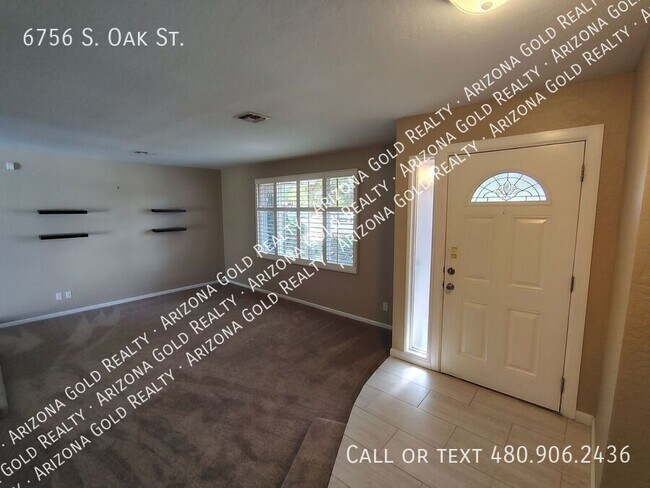 Building Photo - 6756 S Oak St