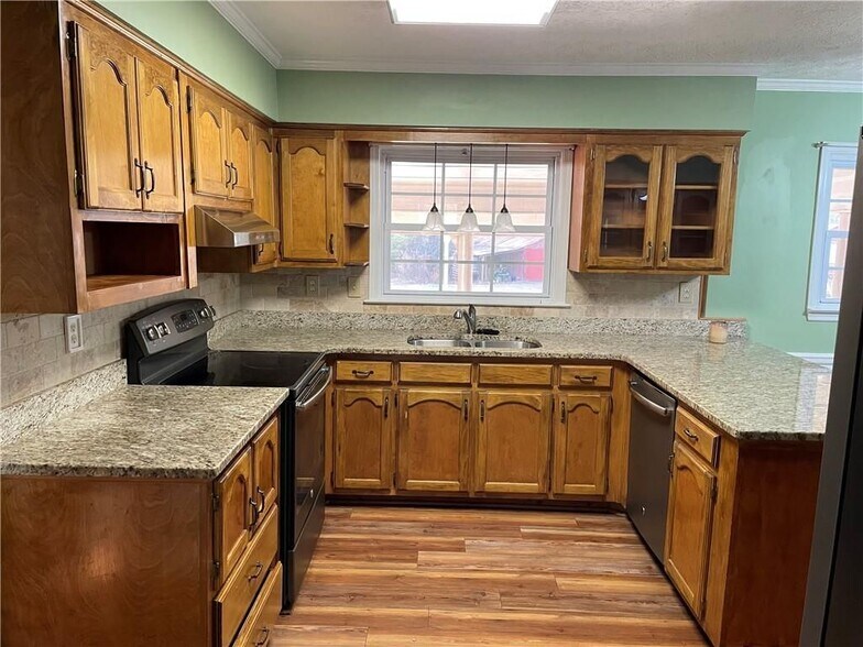 Building Photo - 3633 Loganville Hwy SW