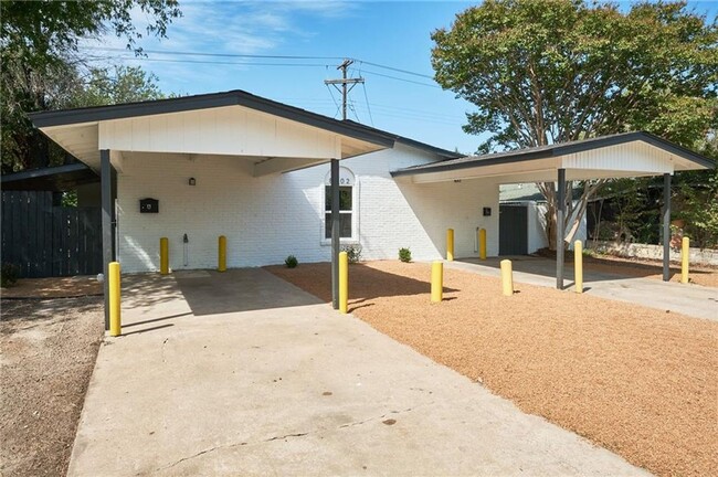 Primary Photo - 8602 Fireside Dr