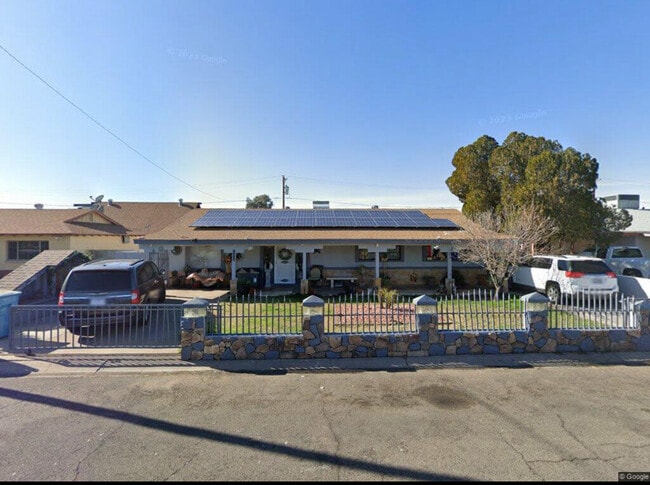 Building Photo - 5724 N 36th Dr