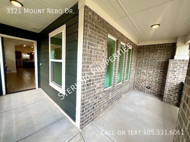 Building Photo - 3121 Mt Nebo Dr