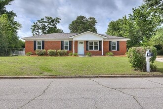 Building Photo - 3 Bedroom Ranch