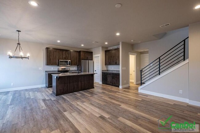 Primary Photo - BEAUTIFUL 4 BEDROOM TOWNHOME for rent in A...