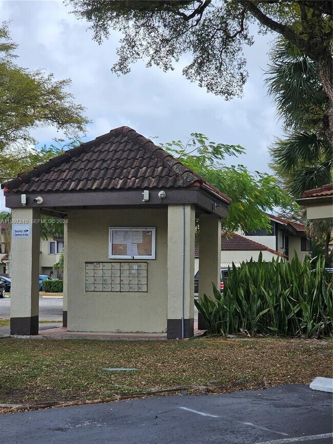 Building Photo - 9781 SW 138th Ave