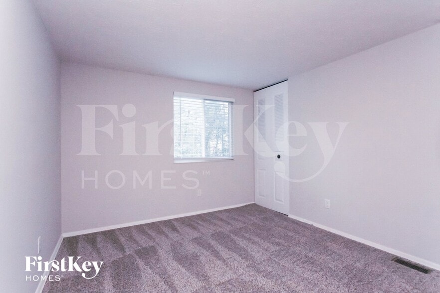 Building Photo - 11567 Creekside Ln