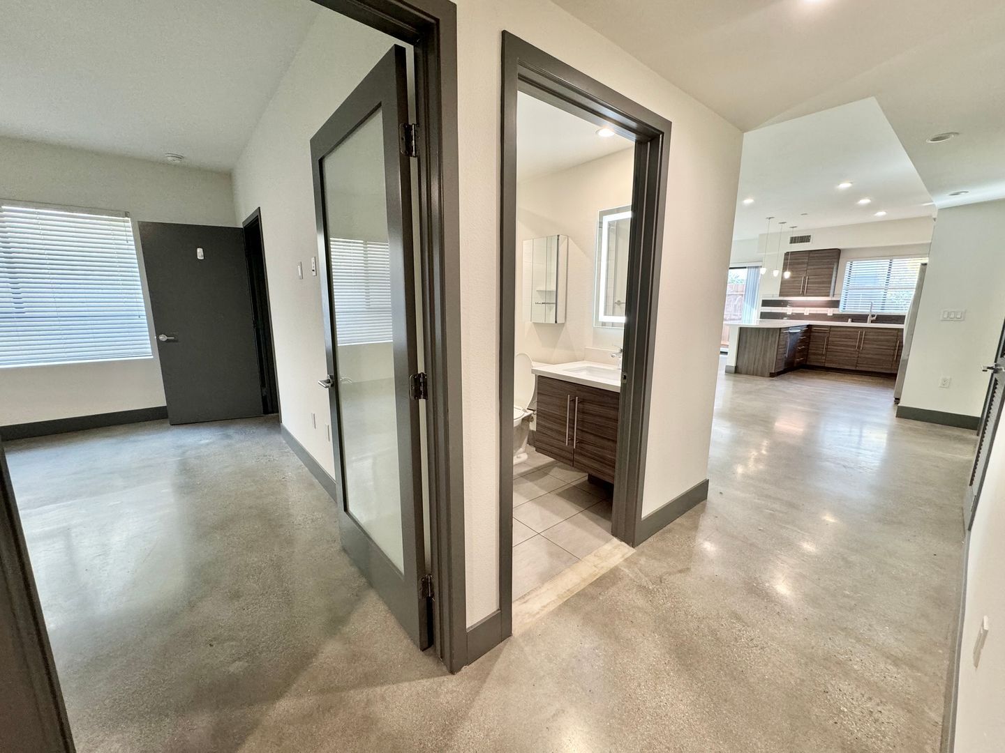 Building Photo - 3743 Midvale Ave