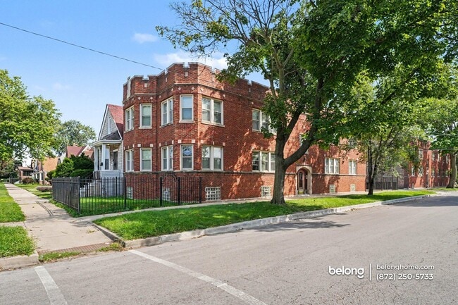 Building Photo - 8737 S Langley Ave