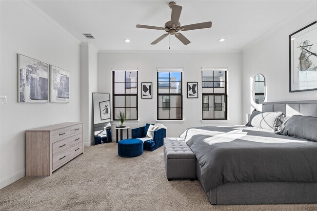 Building Photo - 3319 Beverly Frst Dr