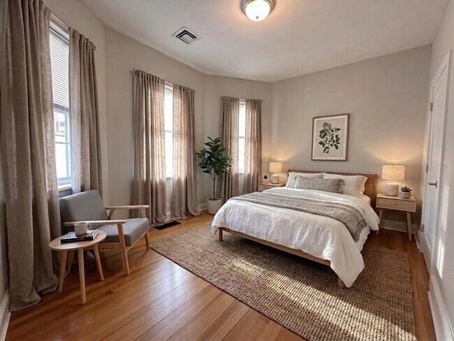 Building Photo - 6 Wyman St