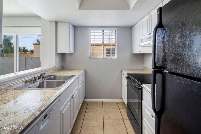 Building Photo - 3823 N 23rd Dr