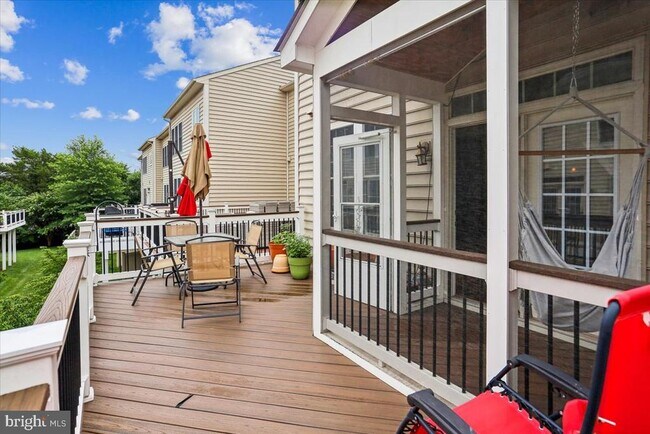 Building Photo - 25128 Deerhurst Terrace