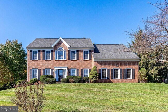 Building Photo - 1168 Taji Ct
