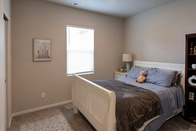 Building Photo - 8210 Allora Rd