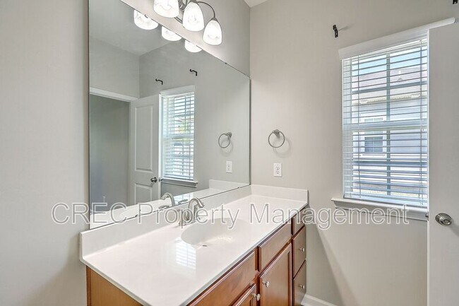 Building Photo - 9657 Spencer Woods Rd