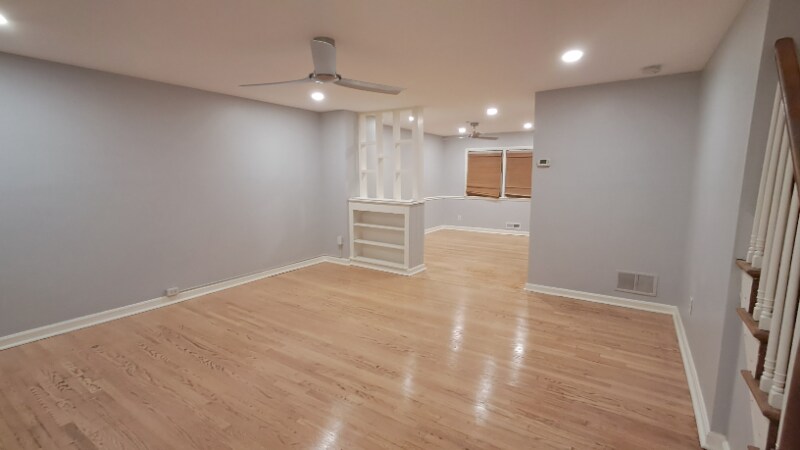 Building Photo - 855 Reverdy Rd