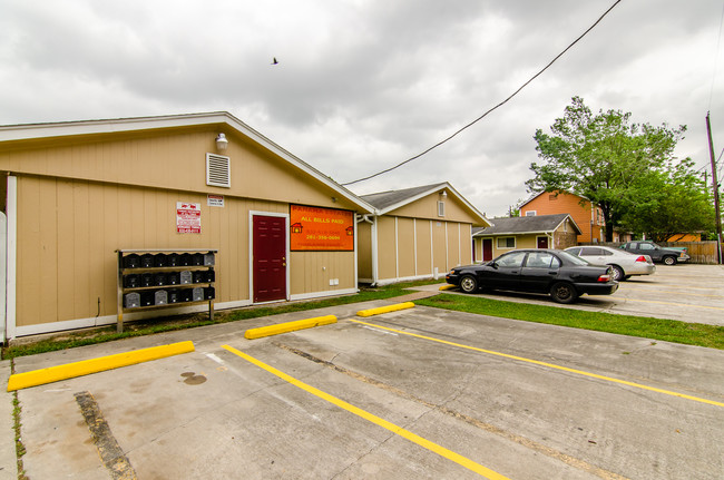 Building Photo - Panama Estates