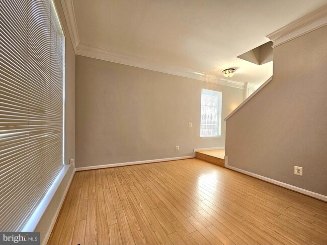 Building Photo - 15004 Slippery Elm Ct