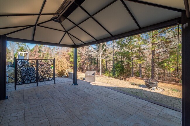 Building Photo - Beautiful 4-Bedroom Home in a Quiet Indian Land Cul-de-Sac!