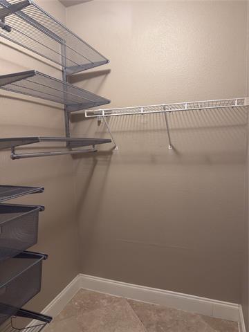 Building Photo - 3102 Kings Rd