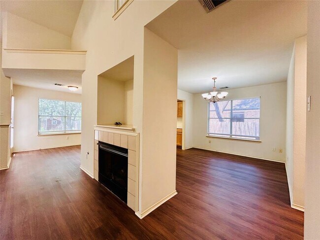 Building Photo - 2909 Lagerway Cove