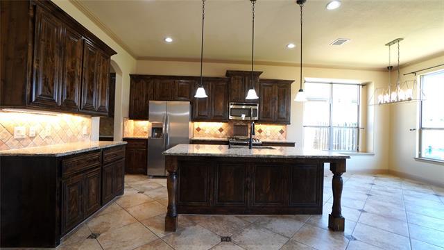 Building Photo - 588 Deverson Dr