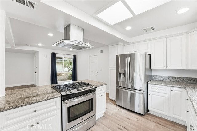 Building Photo - 1056 N Shaffer St