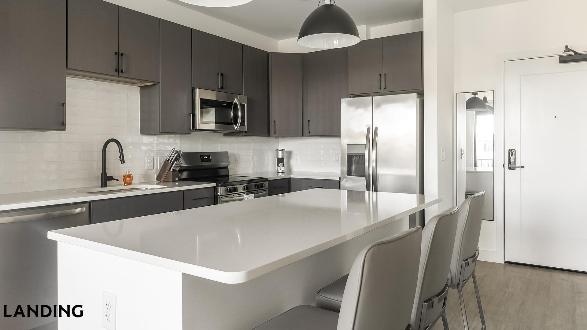 Building Photo - 1007 S Mint St