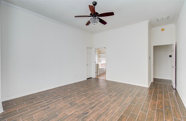 Building Photo - 10714 Barker Lake