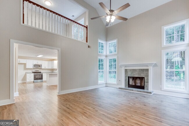 Building Photo - 4085 Fawn Valley Dr
