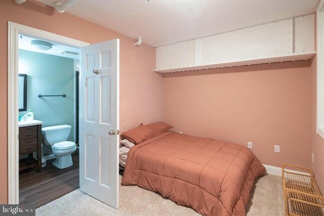 Building Photo - 50 N Front St