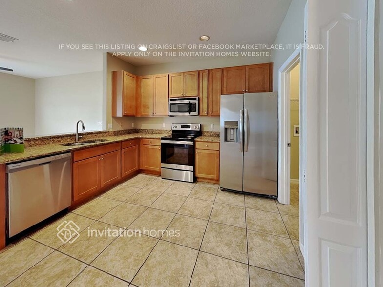 Building Photo - 2122 Senate Ave