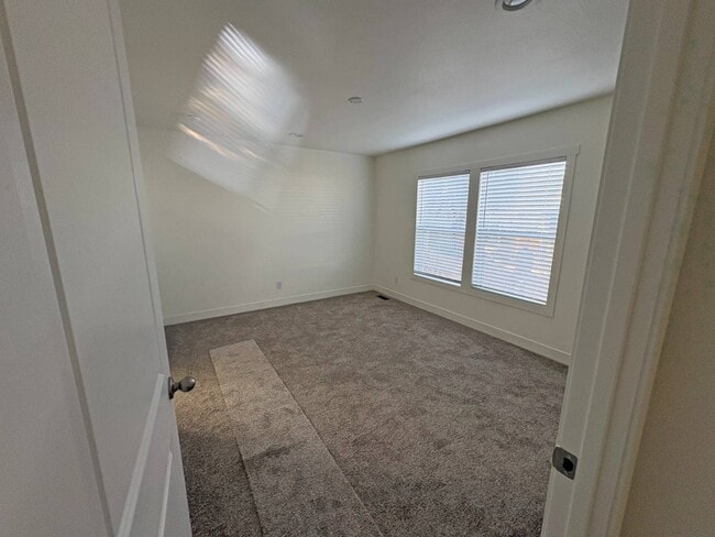 Building Photo - 1700 S State St