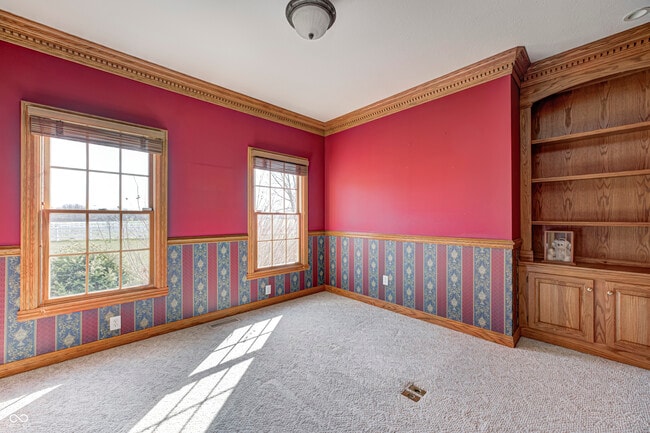 Building Photo - 2009 W 250 N