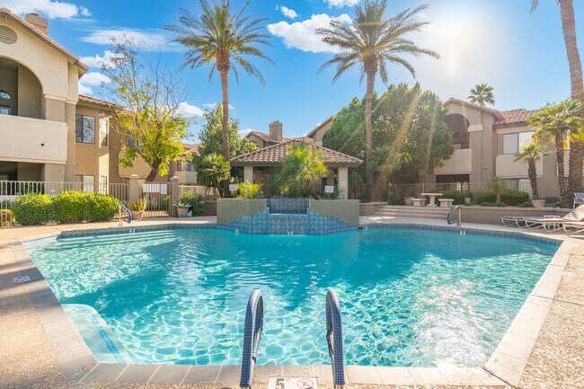 Building Photo - Scottsdale Condo!