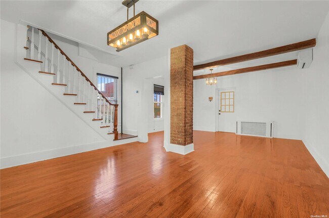 Building Photo - 75-09 91st Ave