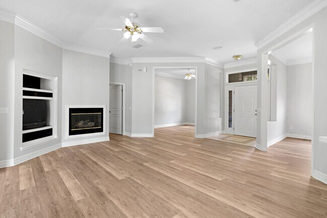 Building Photo - 6791 Veronica Ct