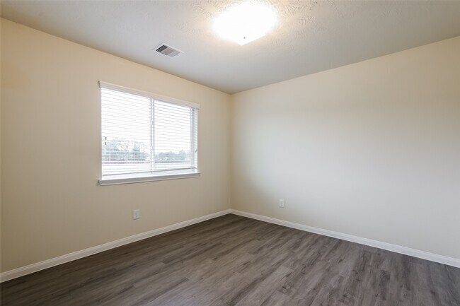 Building Photo - 12302 Dona Lane