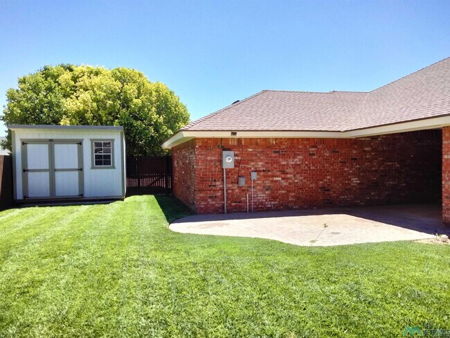 Building Photo - 2620 Fred Daugherty Dr