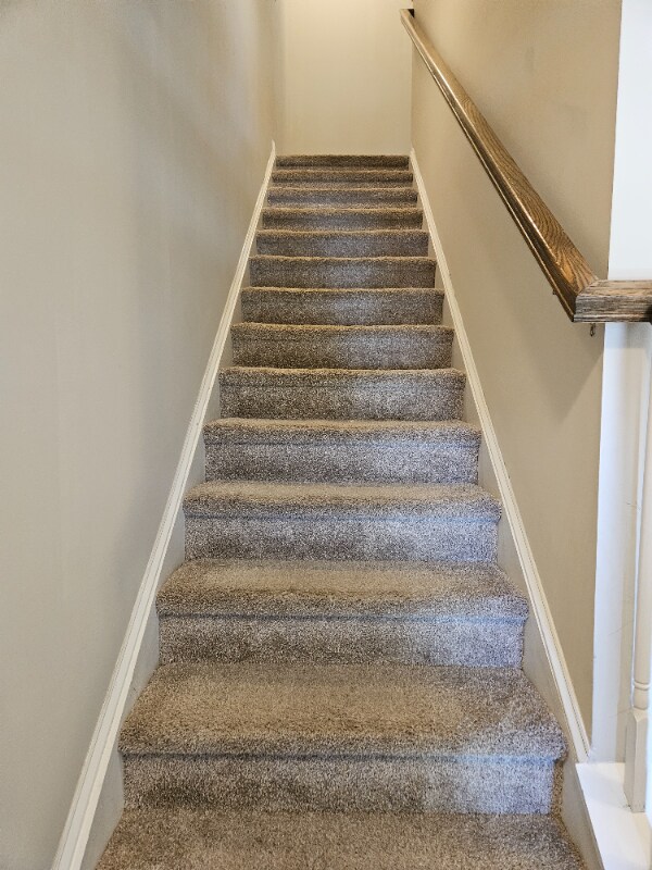 Building Photo - 131 Hunters Grove Dr