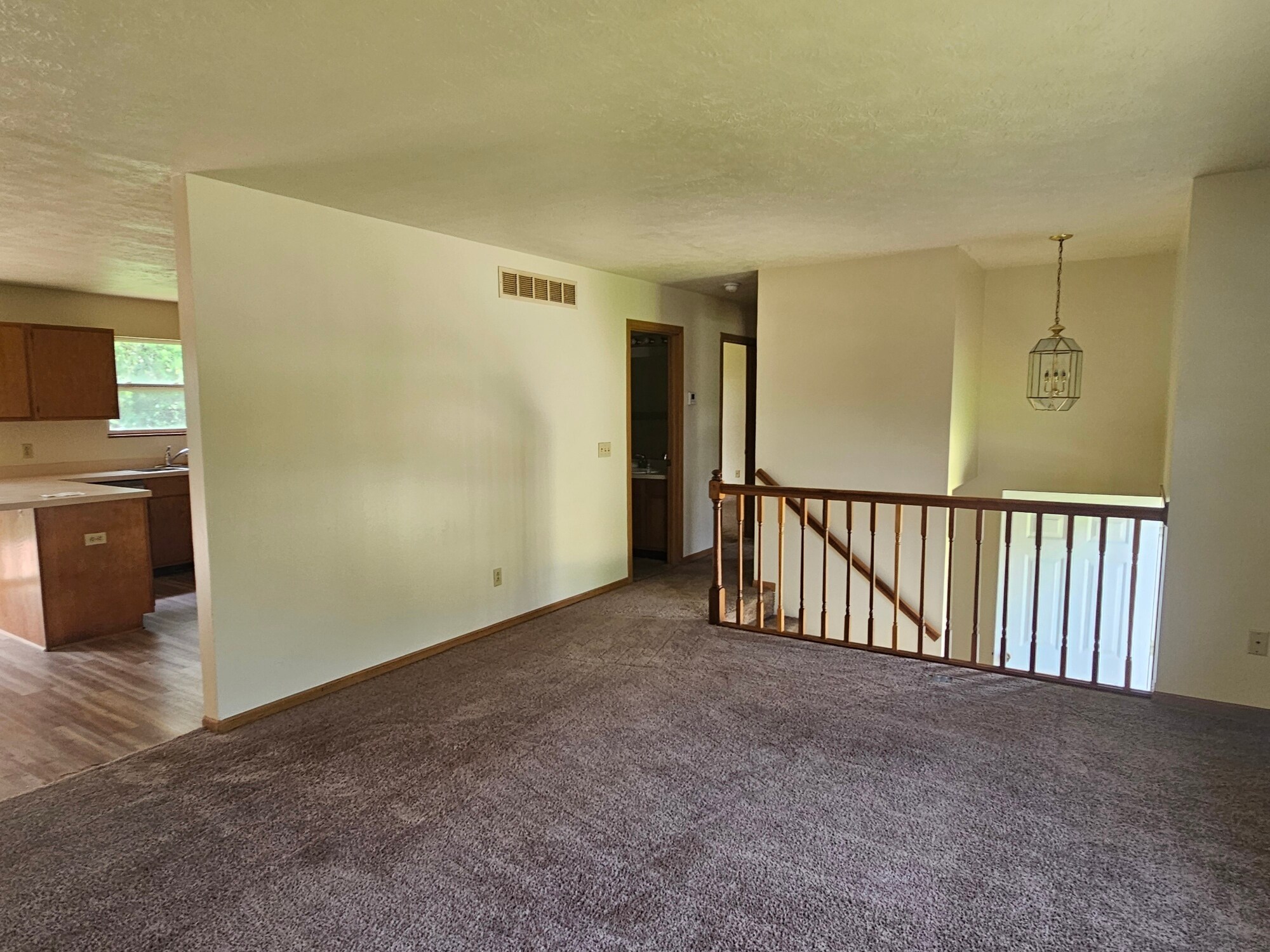 Building Photo - 906 Allen Dr