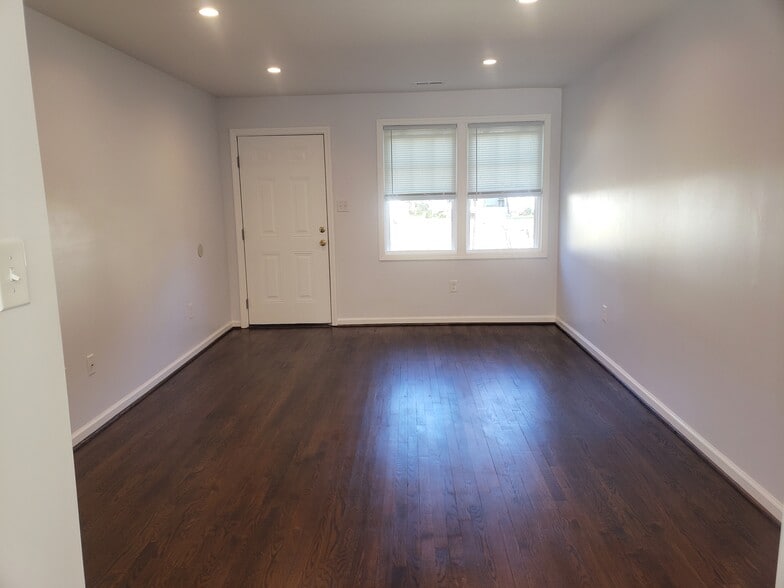 Building Photo - 501 E Brookland Park Blvd
